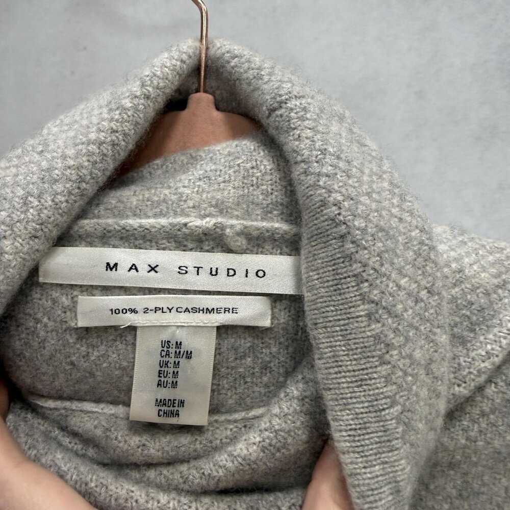Max Studio Cashmere Sweater Womens Medium Gray Cowl Neck Thumbhole Pullover - Picture 2 of 8